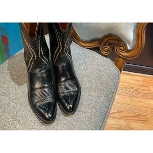 LUCCHESE black leather cowboy boots!   Size 9B.